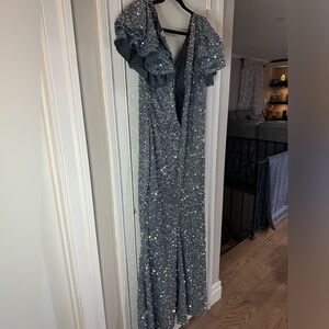 NYE Gown Dress Holiday Event/Party Dress Size XL Excellent Condition